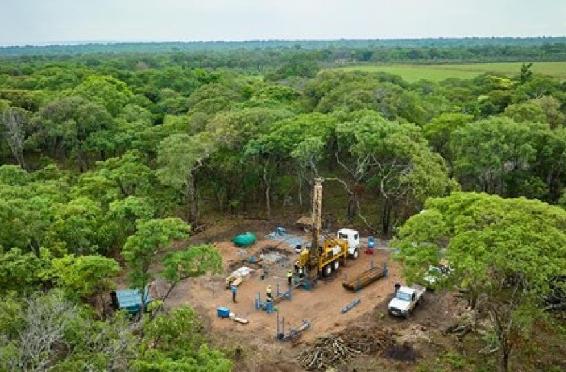 Travaux d'exploration des ingénieurs d'Ivanhoe Mines dans le Lualaba