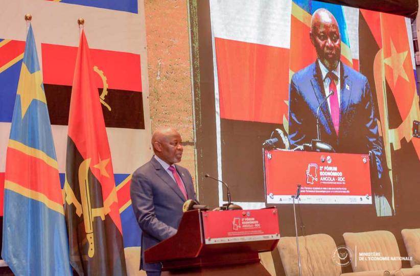 Le VPM en charge de l'économie lors de son intervention aux assises de Luanda