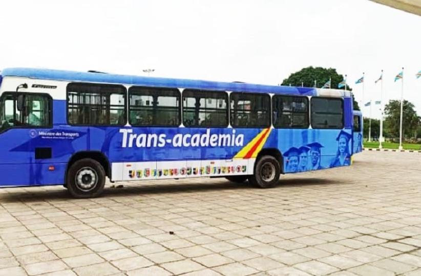 Un bus de Trans-Academia