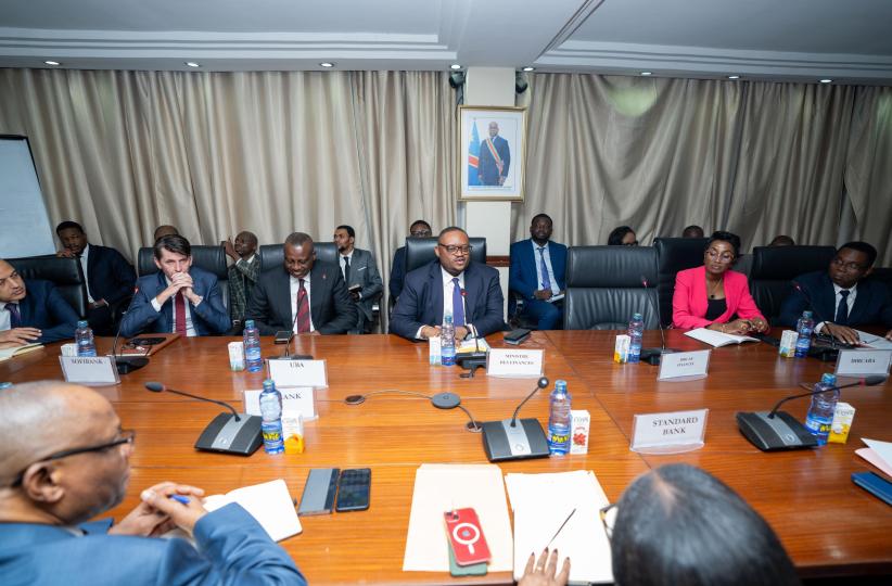 Le ministre des Finances face à l'association congolaise des banques 