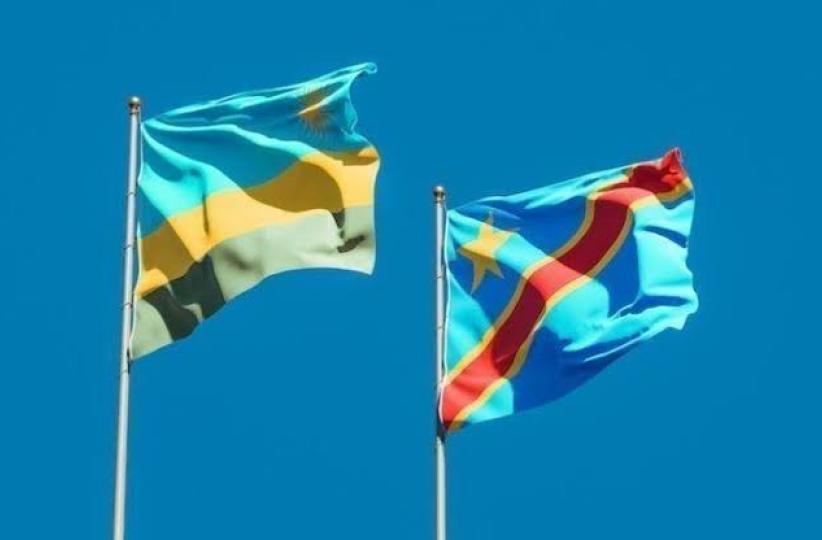 Drapeaux de la RDC et du Rwanda 