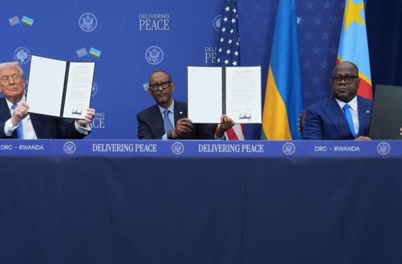 Lors de la signature de l'accord de paix à Washington le 4 décembre 2025